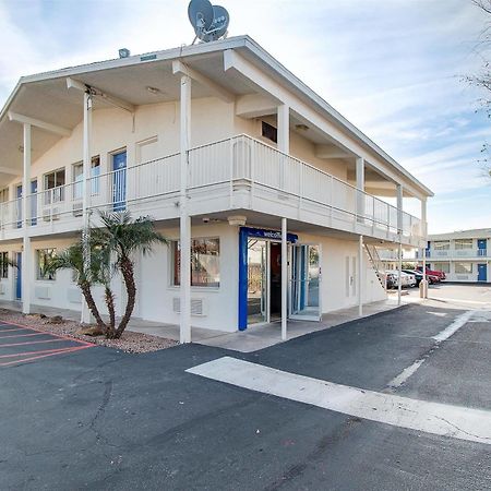 Motel 6-Phoenix, AZ - East Buitenkant foto